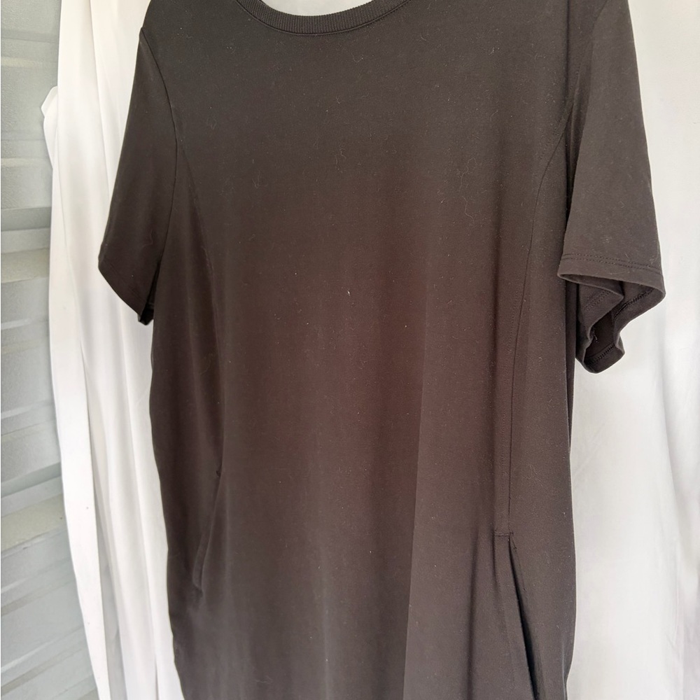 Woman’s dress by hyba with pockets
